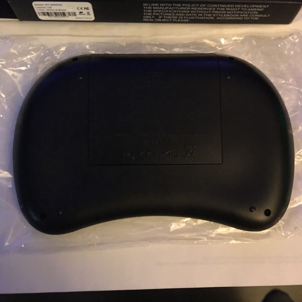 Mini Wireless Keyboard Combo Multi-Media remote control and touch pad function - Picture 3 of 7